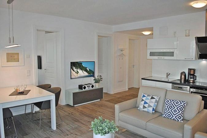 Villa Poseidon - We 5 In Strandnaehe Und Zentrumsnah Остзебад Бинц Екстериор снимка